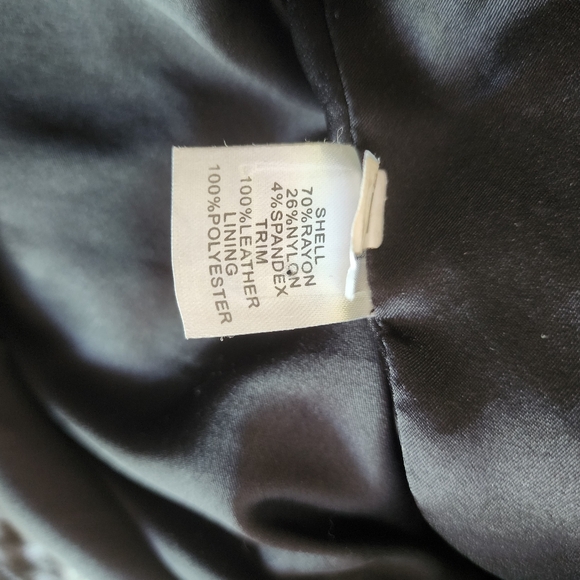 DIANE VON FURSTENBERG Black Button Front Coat 100% Leather Trim Wms Size… - Picture 5 of 7